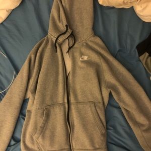 Men’s Nike full zip up hoodie. Size large